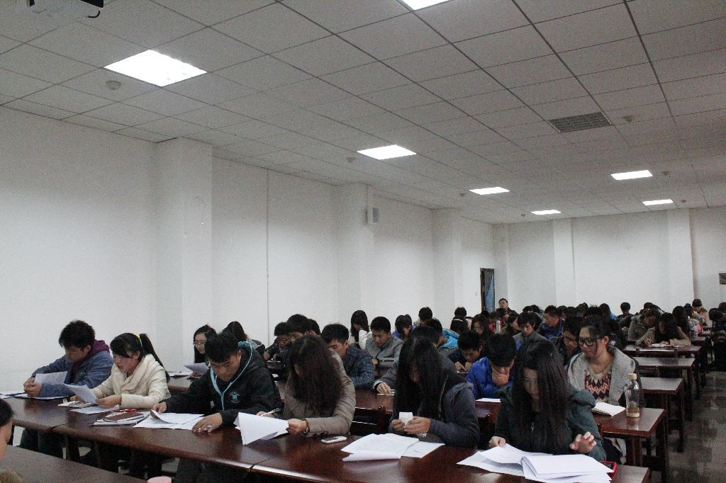 91在线举行团、学、新、志阶段性总结大会
