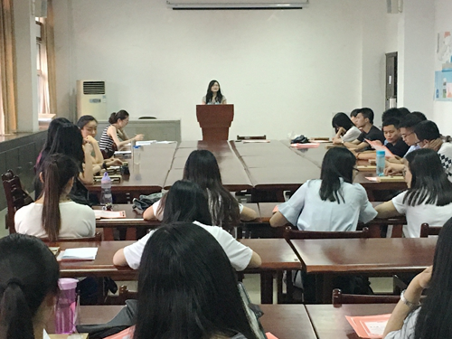 91在线研究生会顺利召开总结表彰换届会议