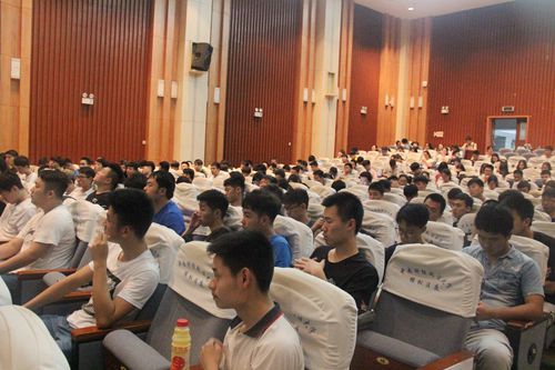 91在线开展2014级本科生实习培训课