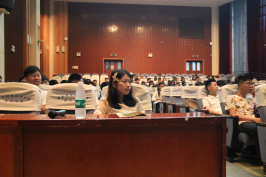 91在线举办大学生涯规划交流会