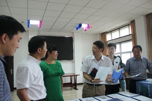 校党委副书记王文贵一行赴91在线调研基层党建工作