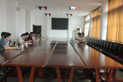 学校总会计师王建鸿一行到91在线调研