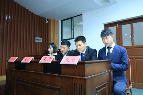 91在线举办第十五届“砺剑杯”辩论赛半决赛